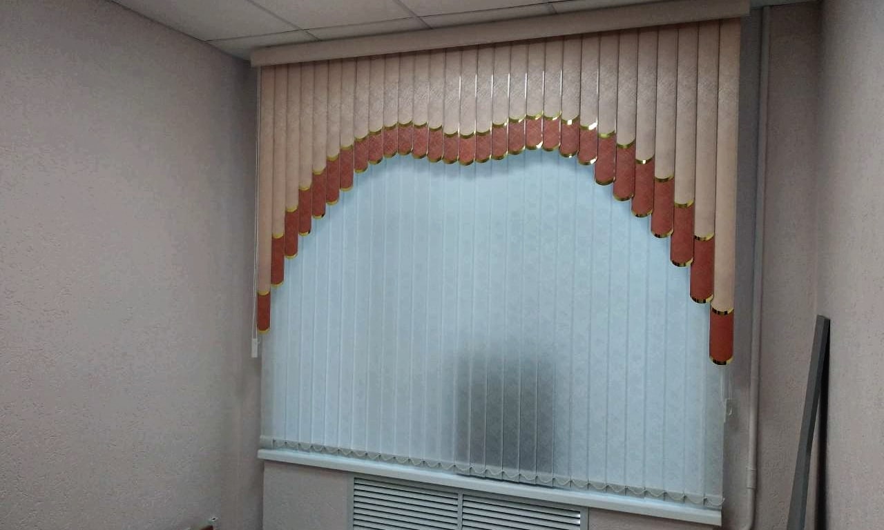 жалюзи мультифактурные в офисе